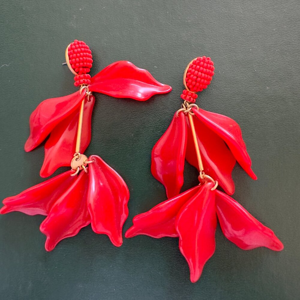 Red Tuckernuck Drop Flower Earrings
